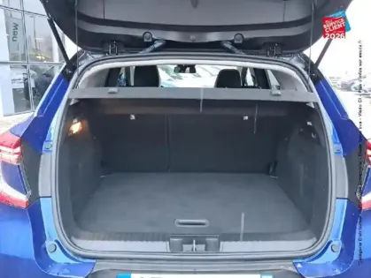 Photo 13 Renault Captur  1.6 E-Tech hybride 145ch Intens -21 Camera GPS Attelage