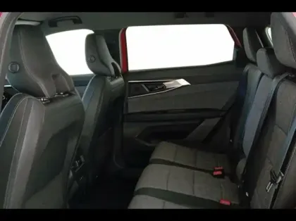 Photo 7 Renault Espace  1.2 E-Tech full hybrid 200ch Iconic