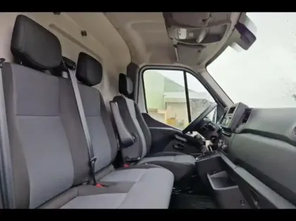 Photo 9 Renault Master  Fg F3300 L2H2 2.3 Blue dCi 135ch Confort Euro6E