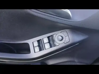 Photo 11 Ford Puma  1.0 Flexifuel 125ch S&S mHEV ST-Line