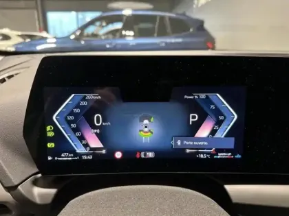 Photo 13 BMW Serie 1 Série 1 120A 170ch M Sport Design DKG7