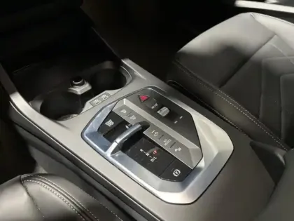 Photo 11 BMW Serie 1 Série 1 120A 170ch M Sport Design DKG7