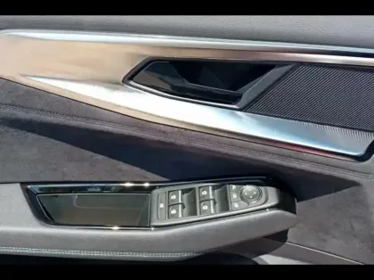 Photo 7 Renault Austral  1.2 E-Tech full hybrid 200ch Techno esprit Alpine - 23