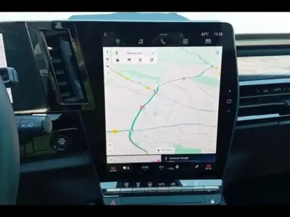 Photo 9 Renault Austral  1.2 E-Tech full hybrid 200ch Techno esprit Alpine - 23