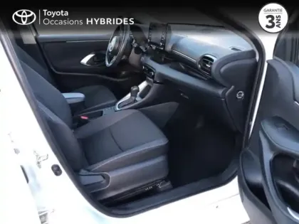 Photo 5 Toyota Yaris  116h Dynamic 5p MY22