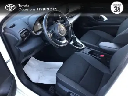 Photo 10 Toyota Yaris  116h Dynamic 5p MY22