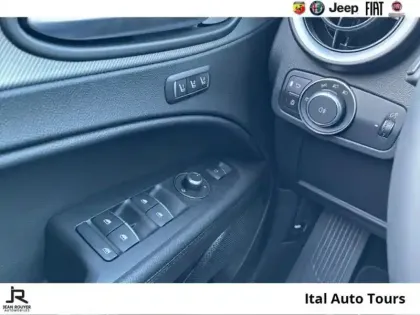 Photo 12 Alfa Romeo Stelvio  2.2 Diesel 160ch Veloce AT8