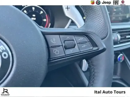 Photo 14 Alfa Romeo Stelvio  2.2 Diesel 160ch Veloce AT8