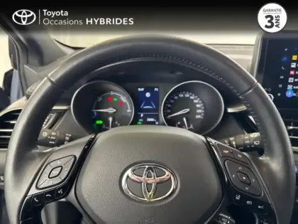 Photo 12 Toyota C-HR  1.8 Hybride 122ch Design E-CVT
