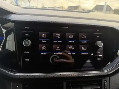 Photo 13 Volkswagen T-cross  1.0 TSI 110ch R-Line