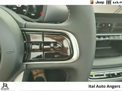 Photo 8 Abarth 500c  e 155ch 42kWh Pack 4cv (coup de pouce déduit)