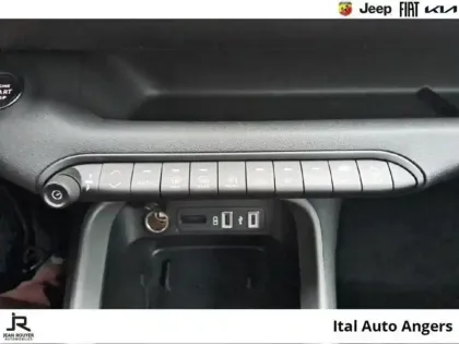 Photo 10 Jeep Avenger  1.2 Turbo T3 100ch Longitude