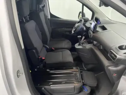 Photo 13 Peugeot Partner  XL Diesel 100ch Pack Premium Connect