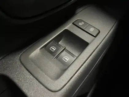 Photo 14 Volkswagen Up e-! Electrique 83ch Life Plus