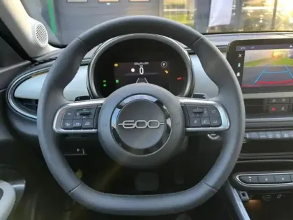 Photo 9 Fiat 600  1.2 Hybrid 100ch La Prima DCT6