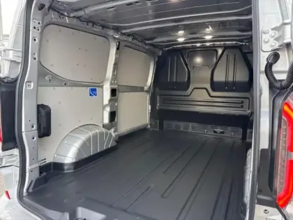 Photo 8 Ford Custom Gén. II Ph1 Sport 1