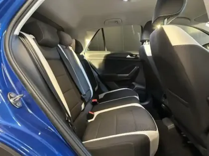 Photo 12 Volkswagen T-roc  1.5 TSI EVO 150ch Carat DSG7 S&S