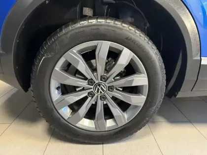 Photo 8 Volkswagen T-roc  1.5 TSI EVO 150ch Carat DSG7 S&S