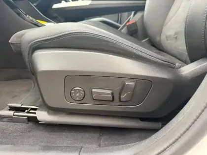 Photo 8 BMW X1  ieDrive20 204ch M Sport