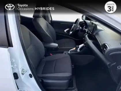 Photo 5 Toyota Yaris  116h Dynamic 5p MY22