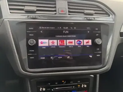 Photo 7 Volkswagen Tiguan  2.0 TDI 150ch Elegance DSG7