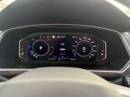 Photo 6 Volkswagen Tiguan  2.0 TDI 150ch Elegance DSG7