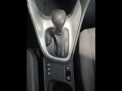 Photo 12 Toyota Yaris  116h Dynamic 5p MY22