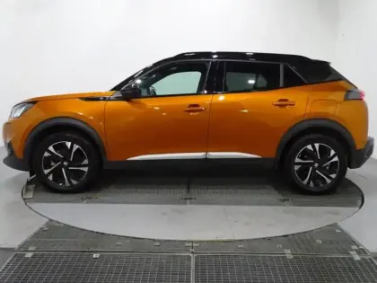 Photo 6 Peugeot 2008  e- 136ch GT