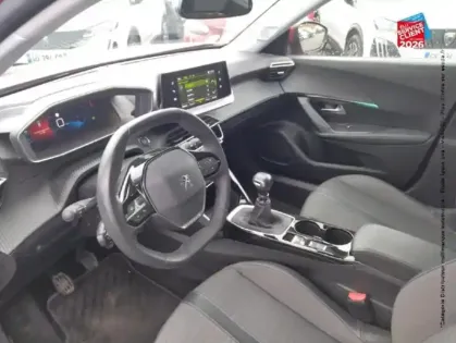 Photo 14 Peugeot 2008  1.2 PureTech 130ch S&S Active Pack