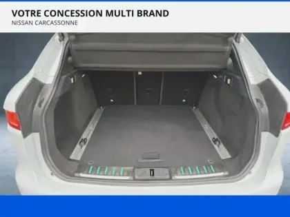 Photo 9 Jaguar F-Pace  V6 3.0D 300ch Prestige 4x4 BVA8