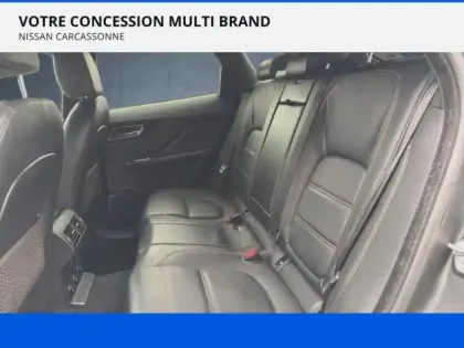 Photo 10 Jaguar F-Pace  V6 3.0D 300ch Prestige 4x4 BVA8