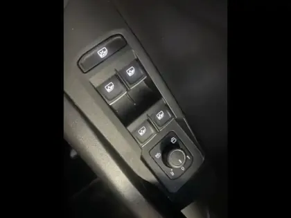 Photo 12 Volkswagen T-cross  1.0 TSI 110ch Active DSG7