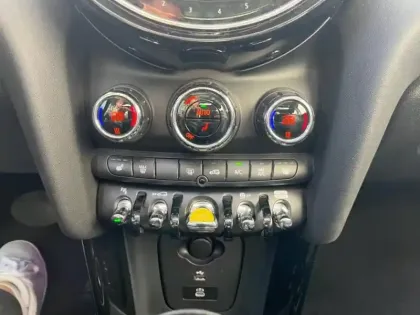 Photo 8 Mini Mini  Cooper SE 184ch Edition Premium Plus BVA 5CV