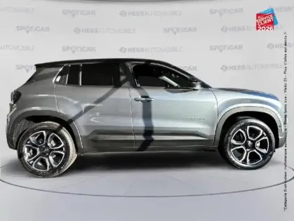 Photo 18 Jeep Avenger  1.2 Turbo T3 110ch MHEV Summit BVR6 eHybrid