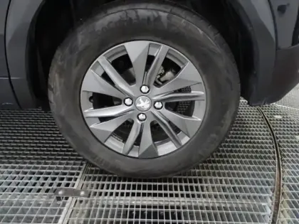 Photo 9 Peugeot 2008  1.2 PureTech 130ch S&S Active Pack EAT8