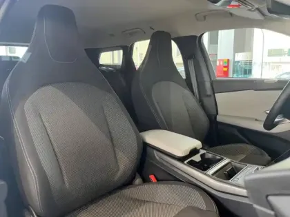 Photo 13 Ford Explorer  286ch Extended Range 77kWh Select RWD