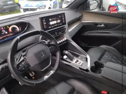 Photo 29 Peugeot 3008  1.6 PureTech 180ch S&S GT EAT8