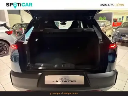 Photo 5 Alfa Romeo Junior  1.2 Ibrida 145ch Speciale e-DCT6