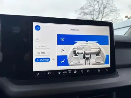 Photo 14 Ford Transit Courier  Electrique 100 kW 136ch Limited