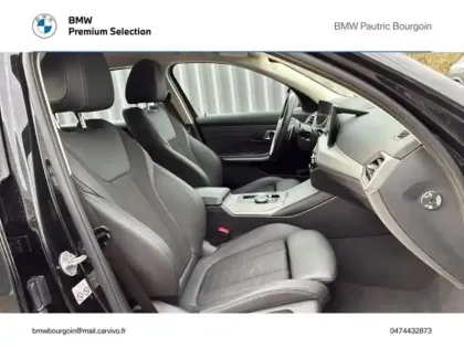 Photo 16 BMW Serie 3 Série 3 Touring 318dA 150ch Business Design