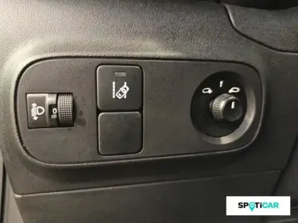 Photo 13 Citroën C3  1.2 PureTech 83ch S&S YOU!