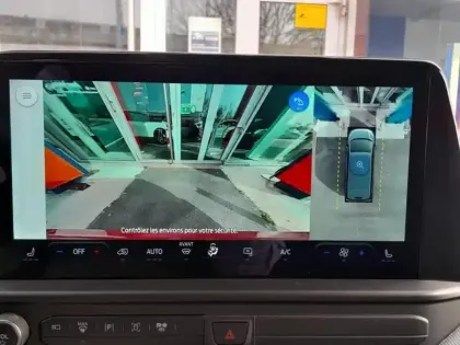 Photo 9 Ford Custom Gén. II Ph1 Limited 1