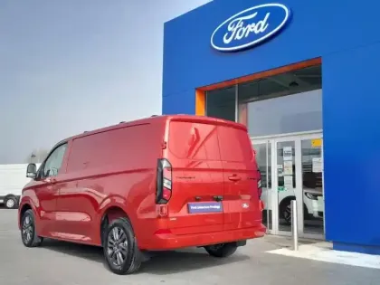 Photo 7 Ford Custom Gén. II Ph1 Limited 1