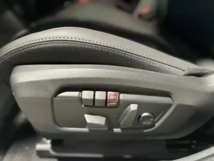 Photo 10 Mini Cooper  5 Portes S 204ch JCW DKG7