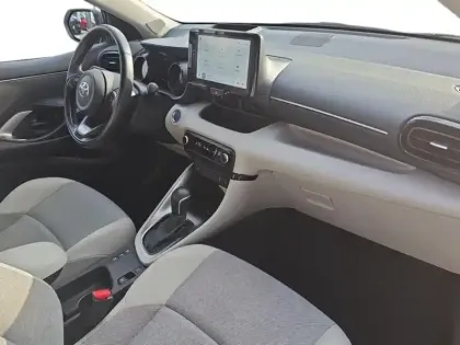 Photo 8 Toyota Yaris  116h Iconic 5p MY22