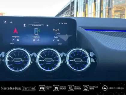 Photo 7 Mercedes GLA  200 d 150ch AMG Line 8G-DCT