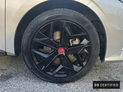 Photo 10 DS DS 4  E-TENSE 225ch Performance Line +