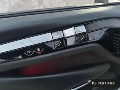 Photo 11 DS DS 4  E-TENSE 225ch Performance Line +