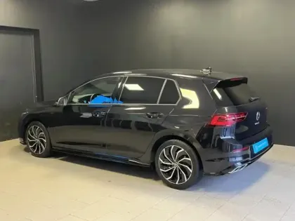 Photo 8 Volkswagen Golf  1.5 eTSI OPF 150ch R-Line DSG7