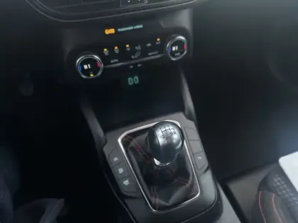 Photo 12 Ford Focus Berline ST-Line 1.0 125 ch